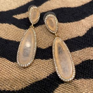 Neutral stone drop earrings